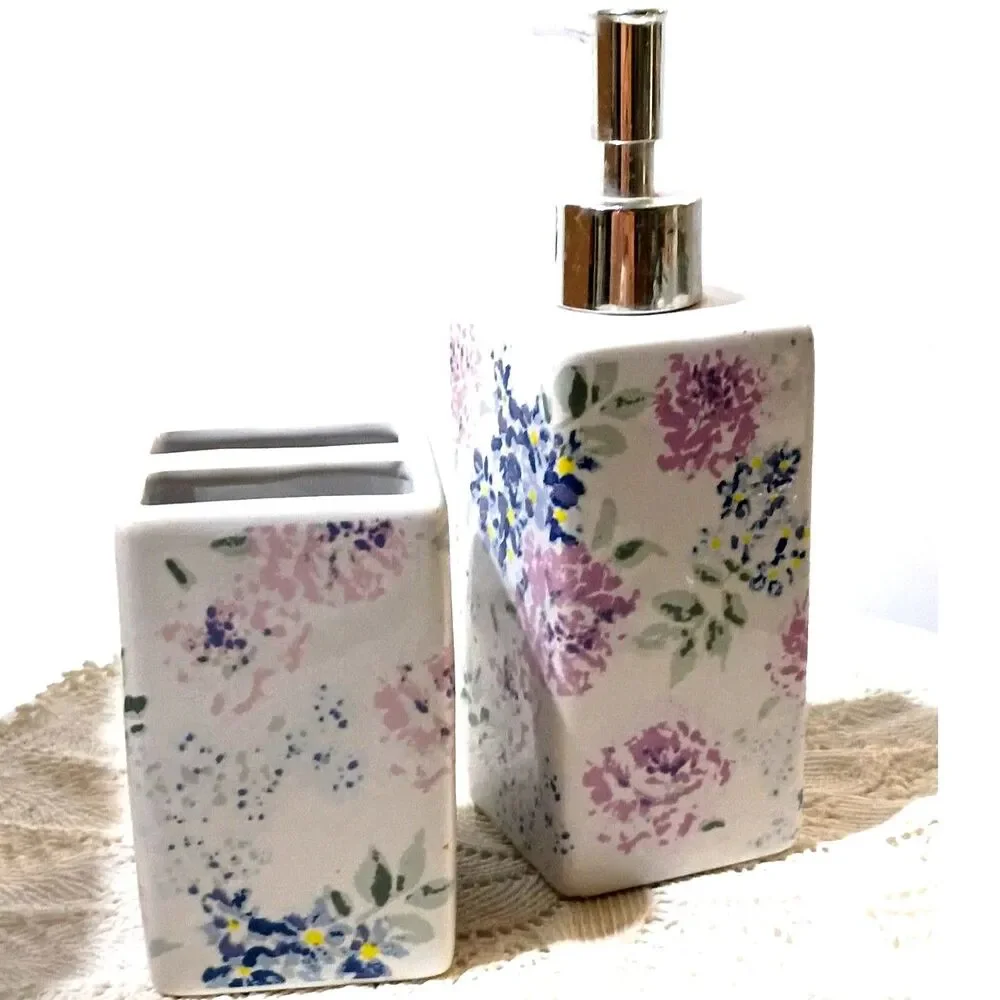 Mainstay Bathroom Toothbrush Holder and Soap Dispenser Flower Bathroom Set